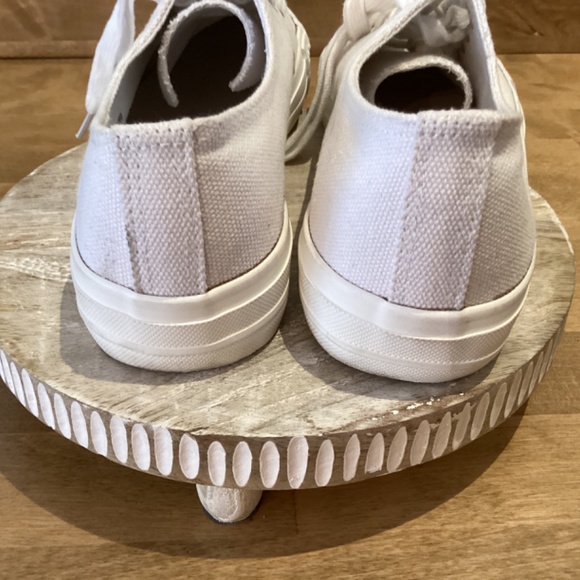 Loft plain canvas sneakers Size 8 - Picture 5 of 7